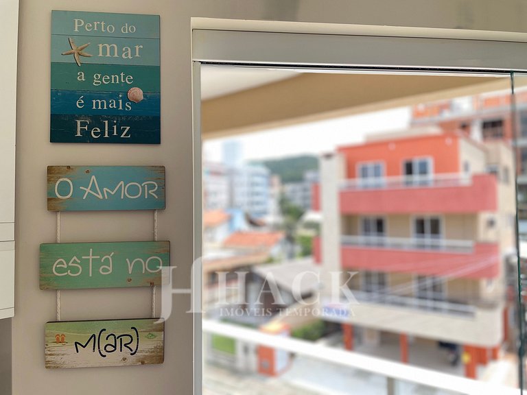 202 | Res. 287 • Econômico com Sacada e a 5min a Pé do Mar