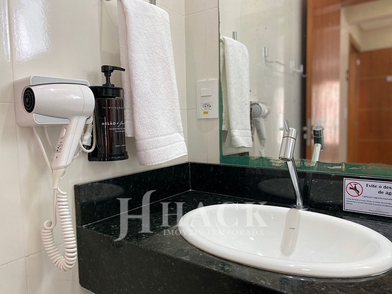 Apartamento Aurora – Até 7 pessoas, 250m da Praia Bombas