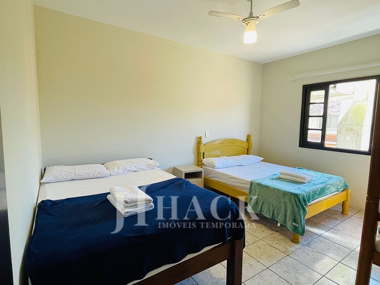 07 | Res. 305 • Spacious for 12 Guests – 5-Min Walk to the B