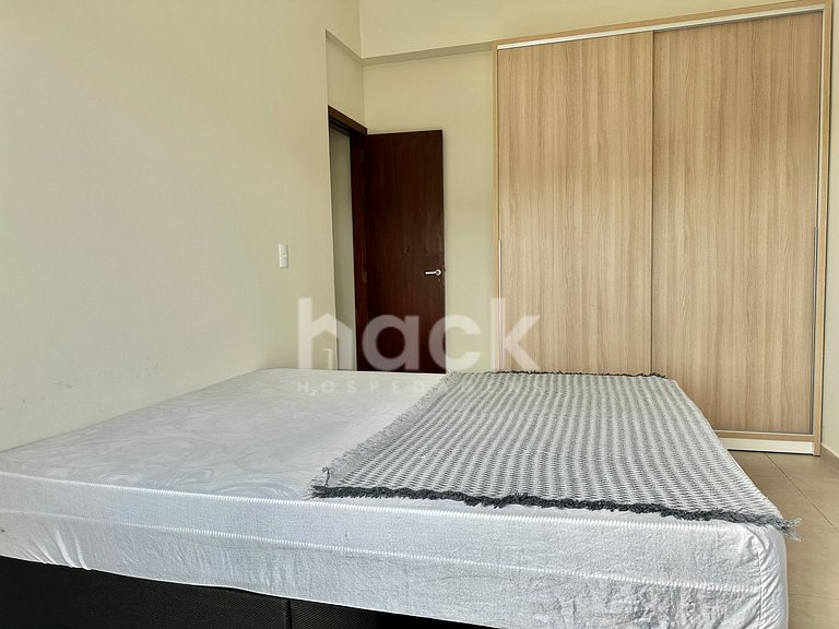 201-Leão • 2 Quartos com Ar • Até 7 pessoas