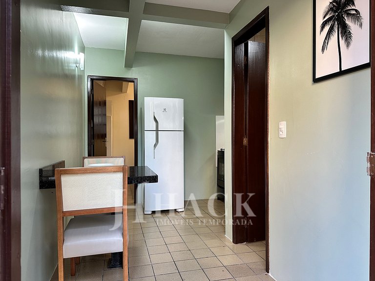 02 | Res. 305 • Cozy Apartment for Couple – 5min from the Be