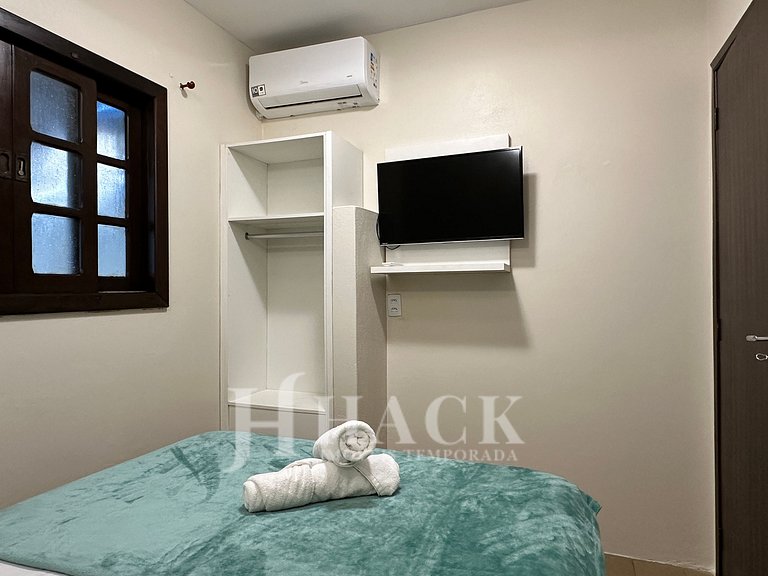 03 | Res. 305 • Cozy Apartment for Couple – 5min from the Be