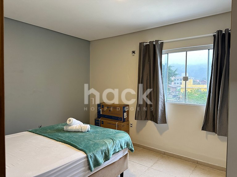 202-Leão • 2 Quartos com Ar • Até 7 pessoas