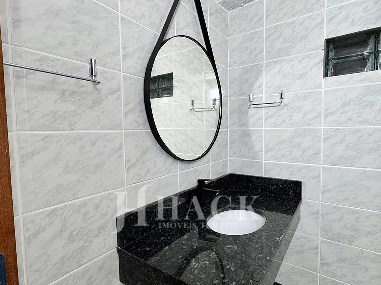 House with Pool | 421 • 5 Bedrooms - 5min from Bombas Beach