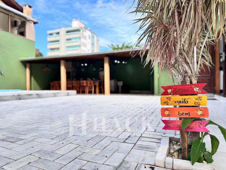 Casa com Piscina de 5 quartos na praia de Bombas