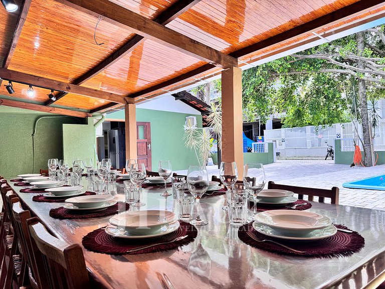Casa con piscina de 5 habitaciones en la playa de Bombas