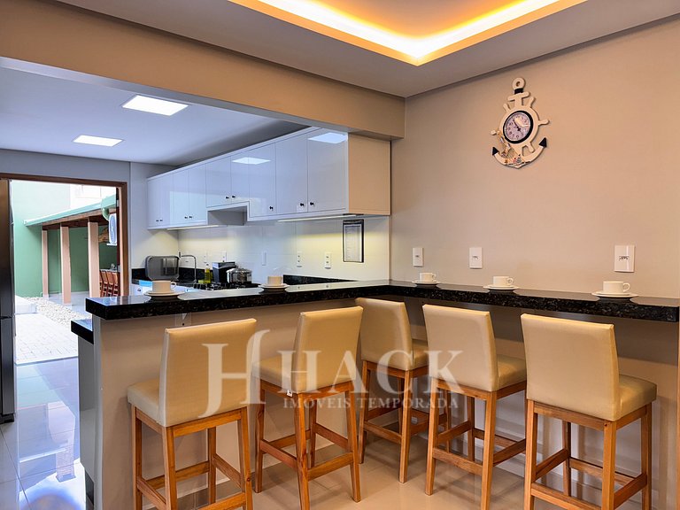 Casa com Piscina de 5 quartos na praia de Bombas
