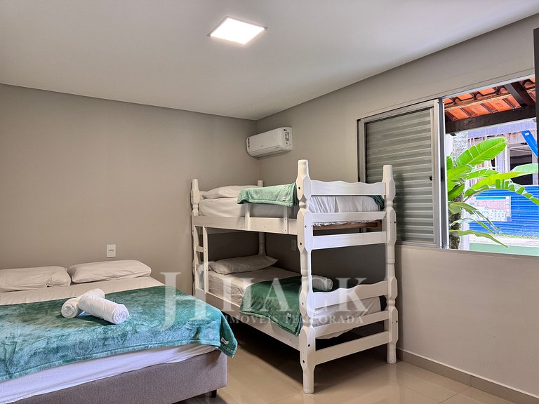 Casa com Piscina de 5 quartos na praia de Bombas