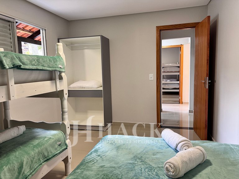 Casa com Piscina | 421 • 5 quartos - 5min da Praia de Bombas