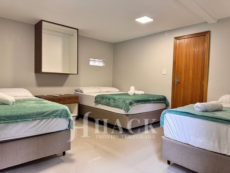 Casa com Piscina de 5 quartos na praia de Bombas