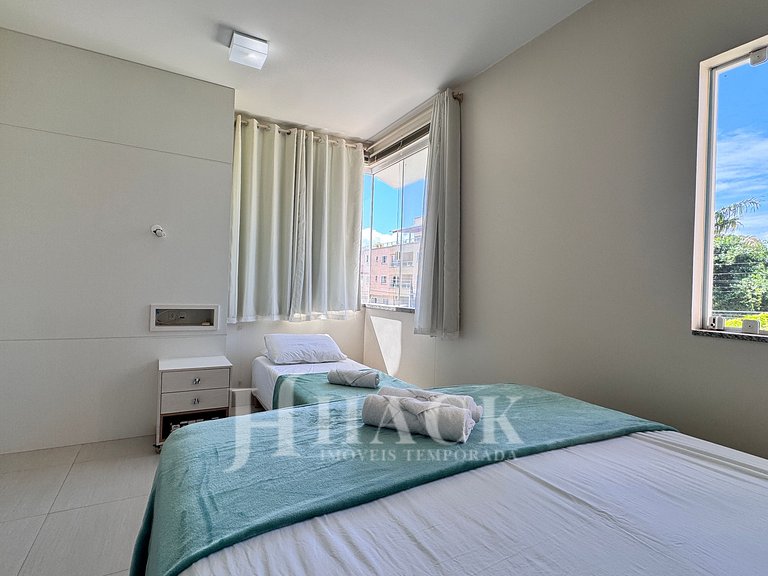 House 404 – Cozy Stay Just 350m from the Sea in Bombas – Per