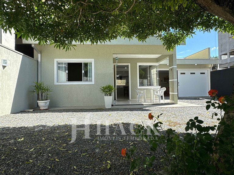 Casa Verde Mar - Aconchegante a 350m do mar em Bombas - Idea