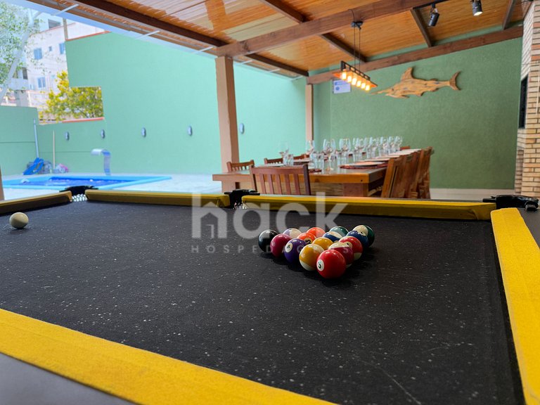 House 421 • Pool • 5 Bedrooms - 5min from Bombas Beach