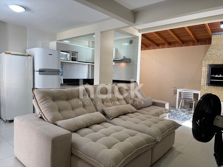 A 300 m de la Praia de Bombas | 3 habitaciones con aire acon