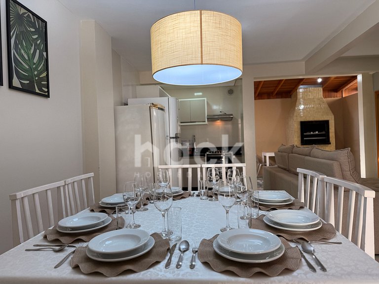 001 Ap térreo 3 quartos, a 5 minutos a pé da praia