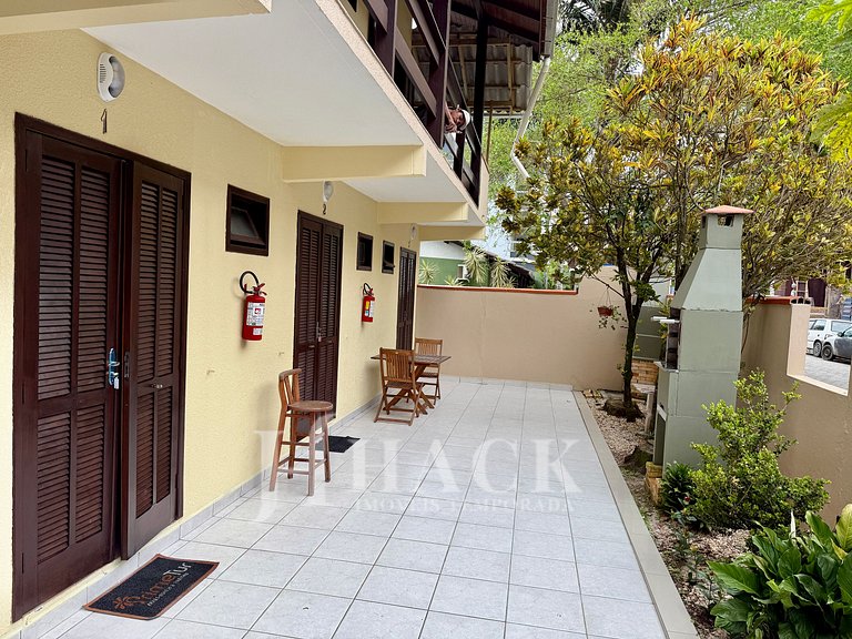 03 | Res. 305 • Cozy Apartment for Couple – 5min from the Be