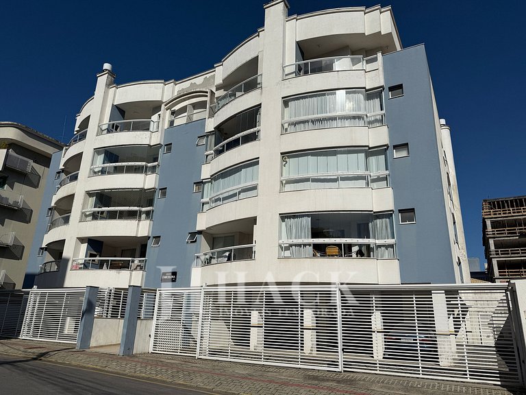 Apt 306 – 280 m from the sea, with a view of Bombas Hill