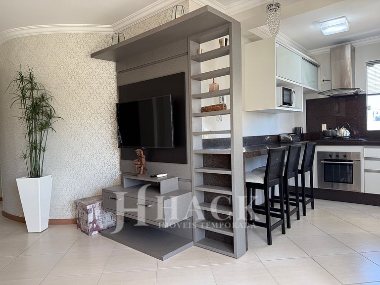 Apt 306 – 280 m from the sea, with a view of Bombas Hill