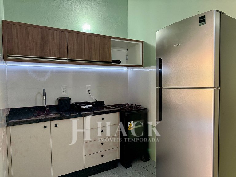 02 | Res. 305 • Cozy Apartment for Couple – 5min from the Be