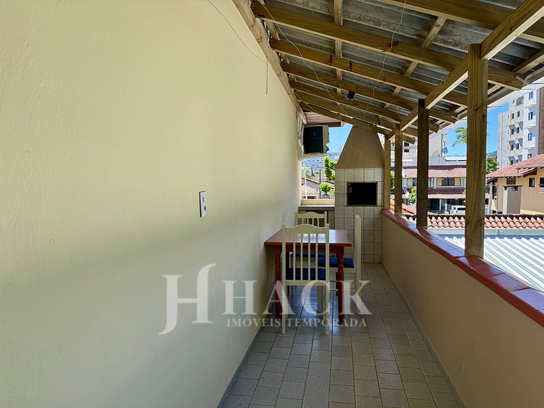 02 | Res. 305 • Cozy Apartment for Couple – 5min from the Be