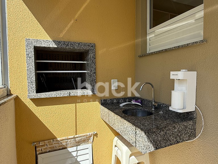 Apartment 302 – Spacious and Bright with Balcony Barbecue