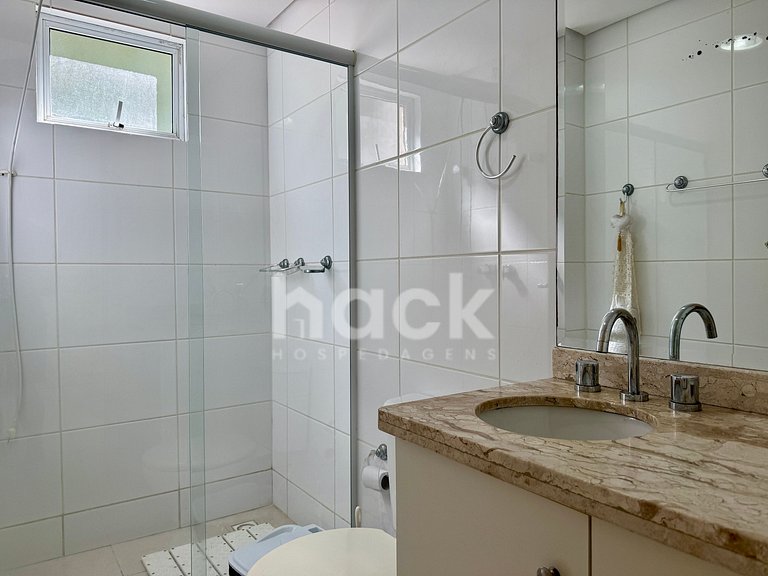 Apartment 302 – Spacious and Bright with Balcony Barbecue