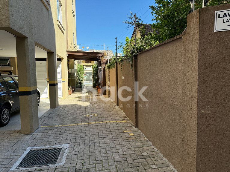 Apartment 302 – Spacious and Bright with Balcony Barbecue