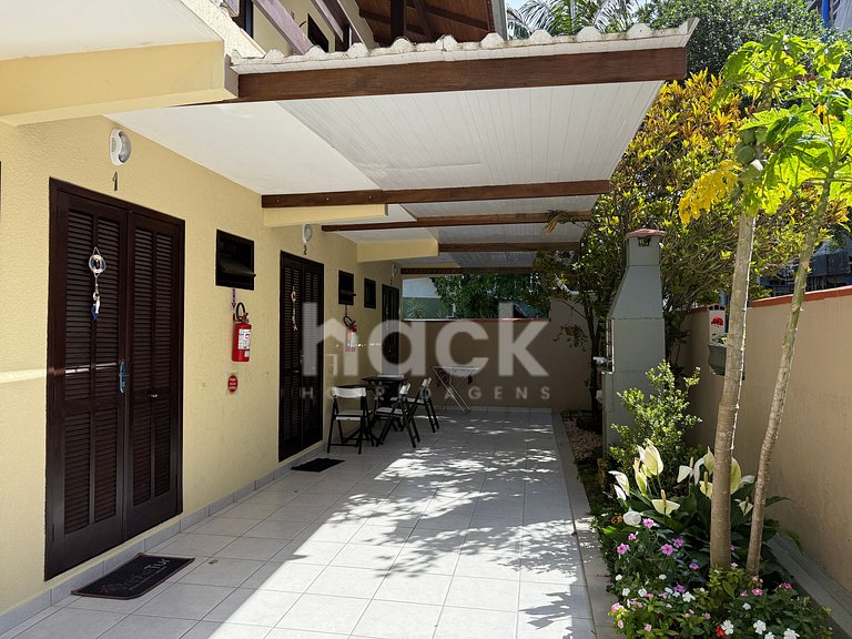 02-305 • Ideal para Casal • 300m da Praia