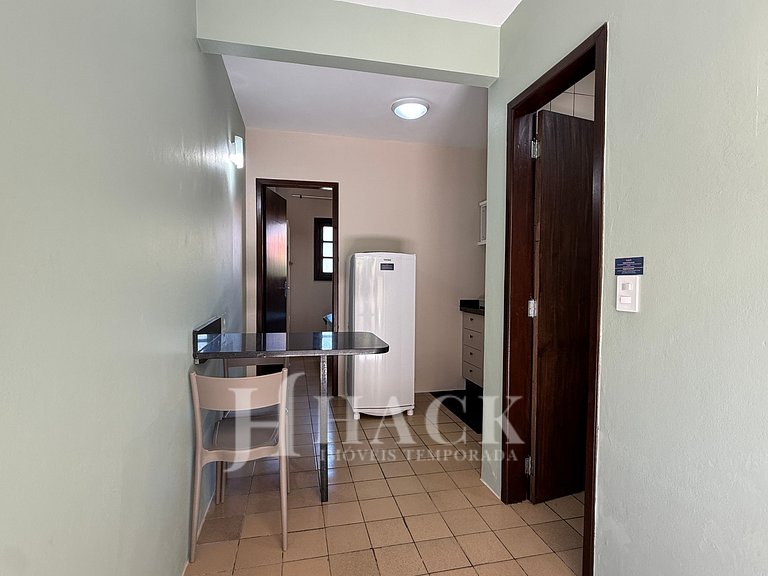 02 | Res. 305 • Cozy Apartment for Couple – 5min from the Be