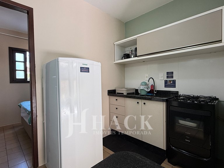 02 | Res. 305 • Cozy Apartment for Couple – 5min from the Be