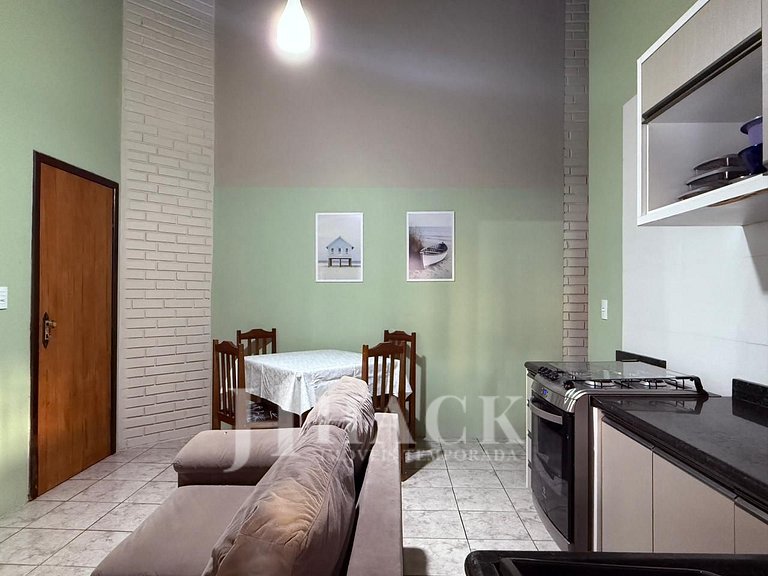 02 | Res. 305 • Cozy Apartment for Couple – 5min from the Be