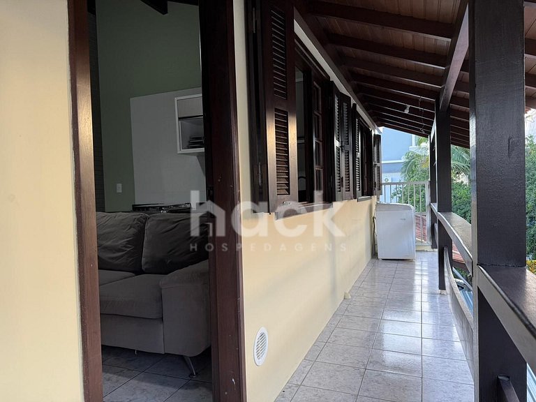 08 | Res. 305 • Cozy Apartment for Couple – 5min from the Be