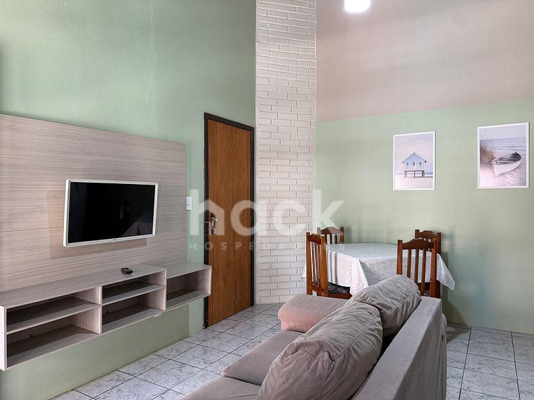 08 | Res. 305 • Cozy Apartment for Couple – 5min from the Be