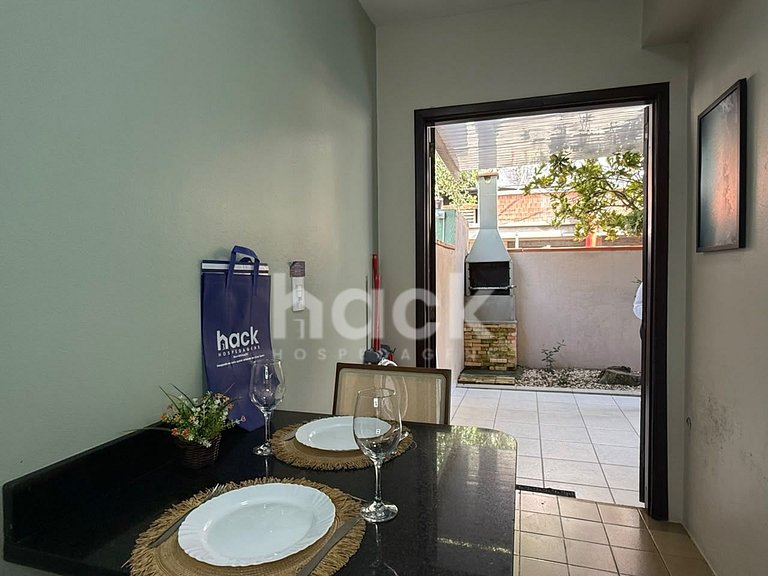 03-305 • Ideal para Casal • 300m da Praia
